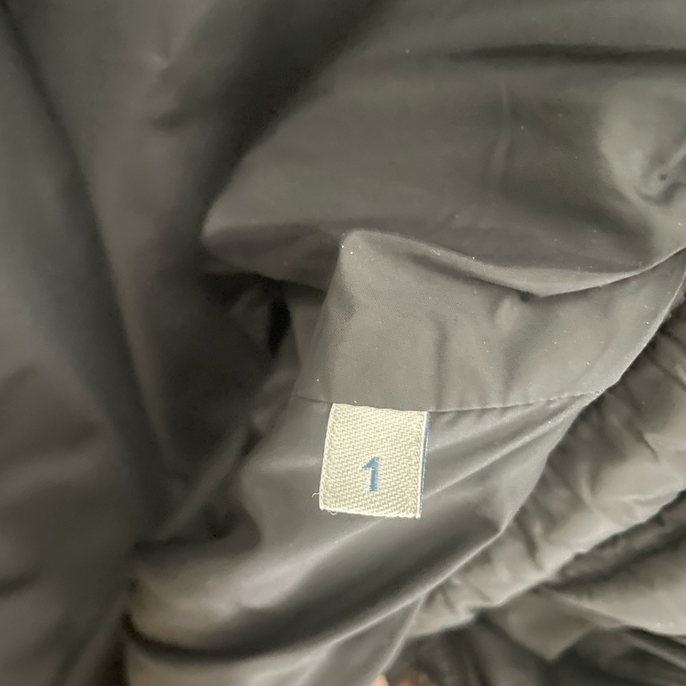 Authentic Moncler jacket - Picture 3 of 12